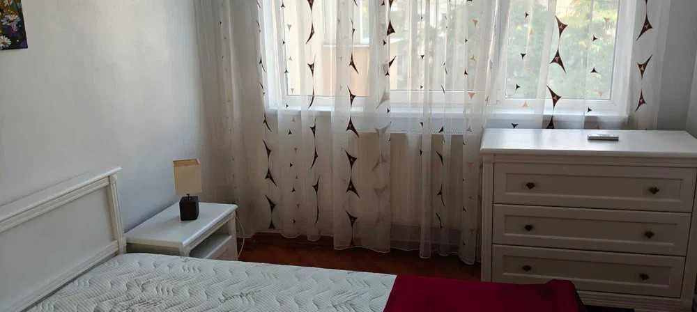 🏡 De închiriat – Apartament 3 camere lângă Spitalul Județean - 2.200 lei/lună