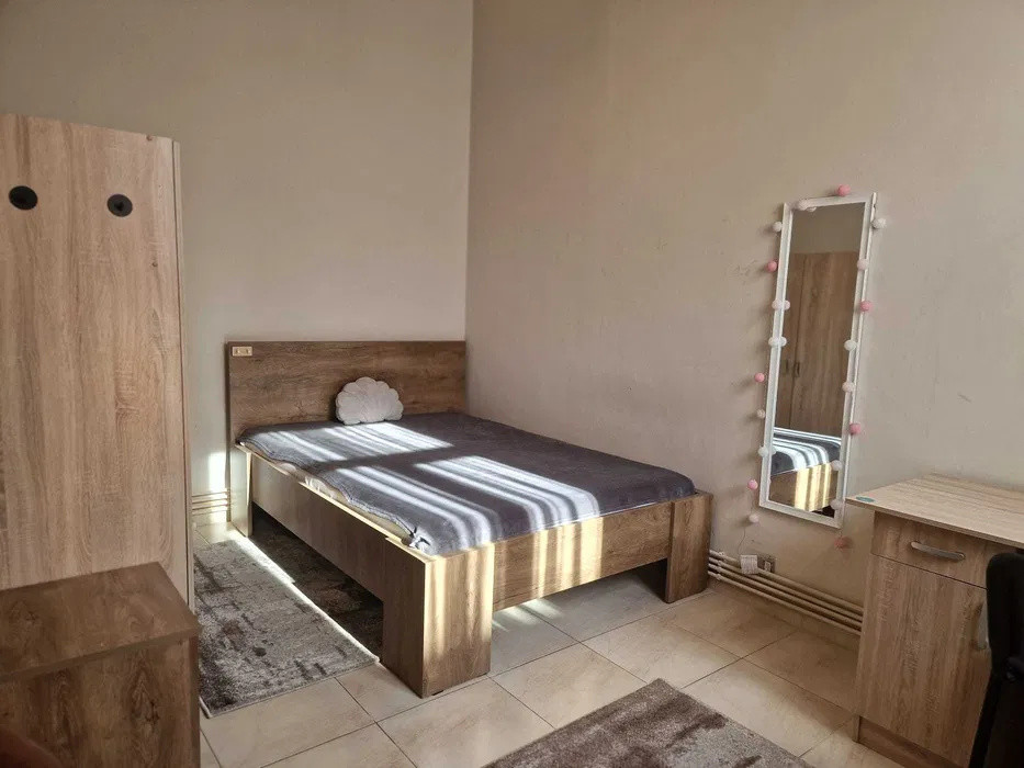 Se închiriază apartament 3 camere – Revoluției - Ultracentral - 600 €/luna