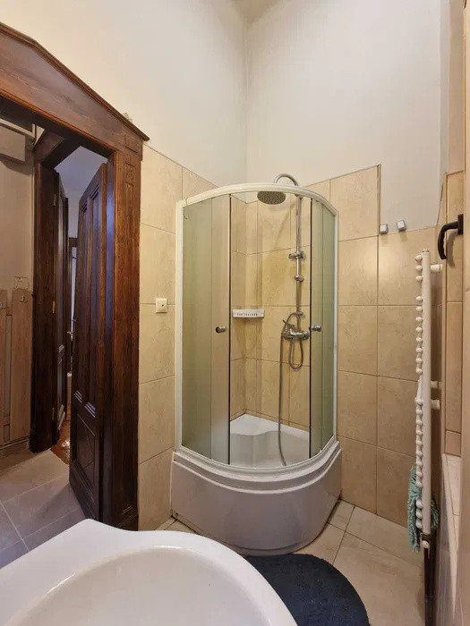 Se închiriază apartament 3 camere – Revoluției - Ultracentral - 600 €/luna