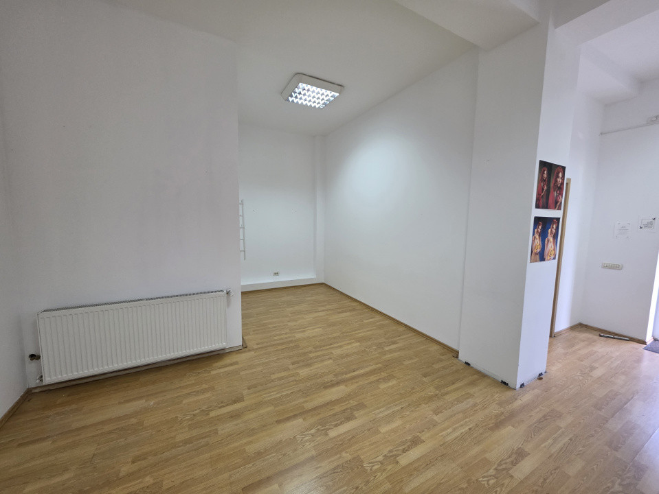 Spatiu comercial de inchiriat, cladire de birouri, Lugojului, de inchiriat
