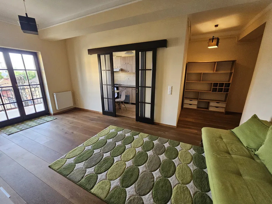 Apartament cochet 2 camere – parcare, priveliște, liniște | Zona Bogdăneștilor |