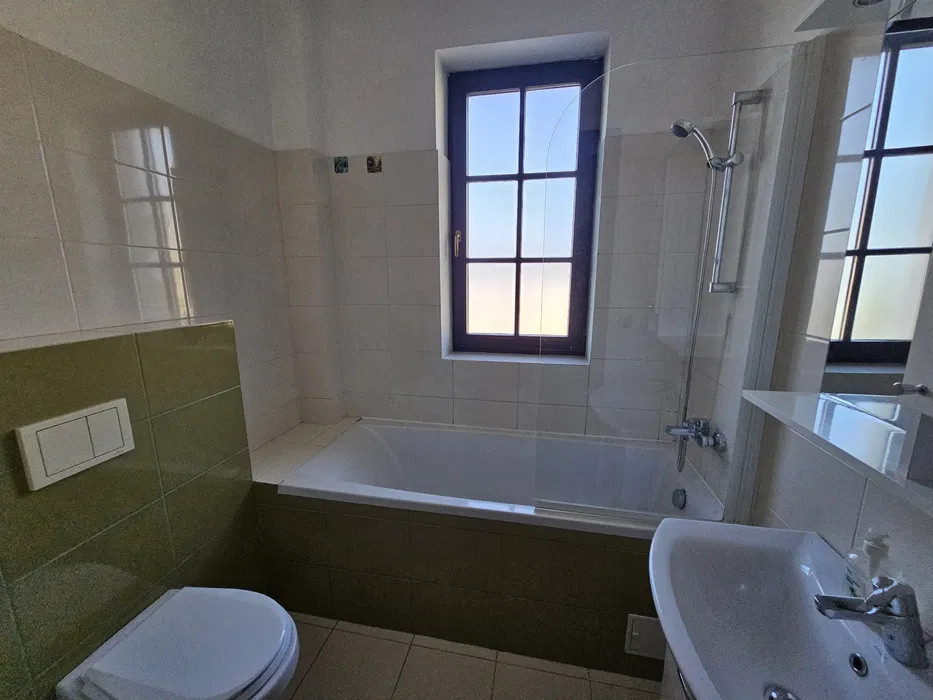Apartament cochet 2 camere – parcare, priveliște, liniște | Zona Bogdăneștilor |