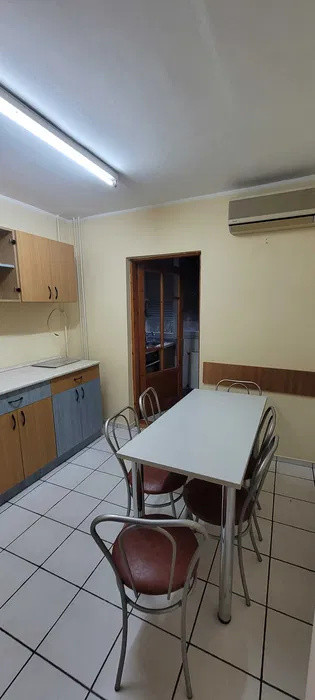 Apartament 2 camere de inchiriat decomandat 