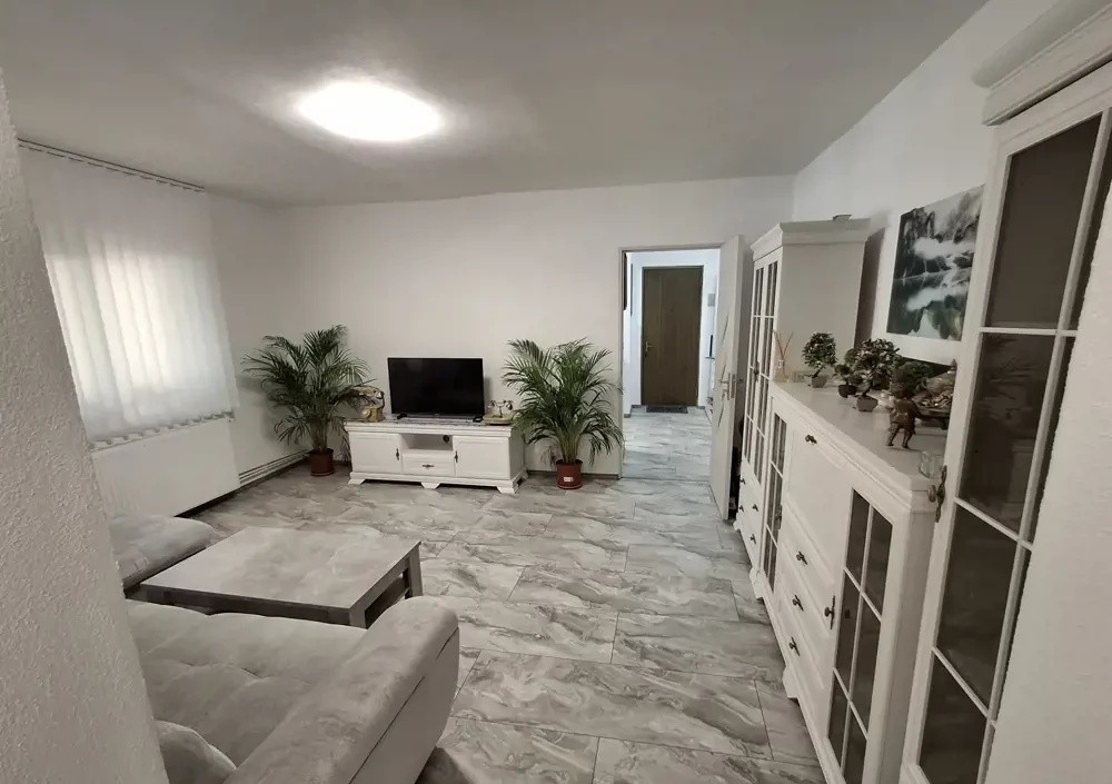 Apartament cu 2 camere, Zona Sagului, langa Parcul Clabucet