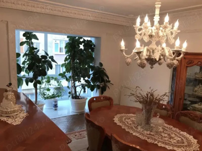 Apartament cu 3 camere, de vanzare in Resita, langa IPJ