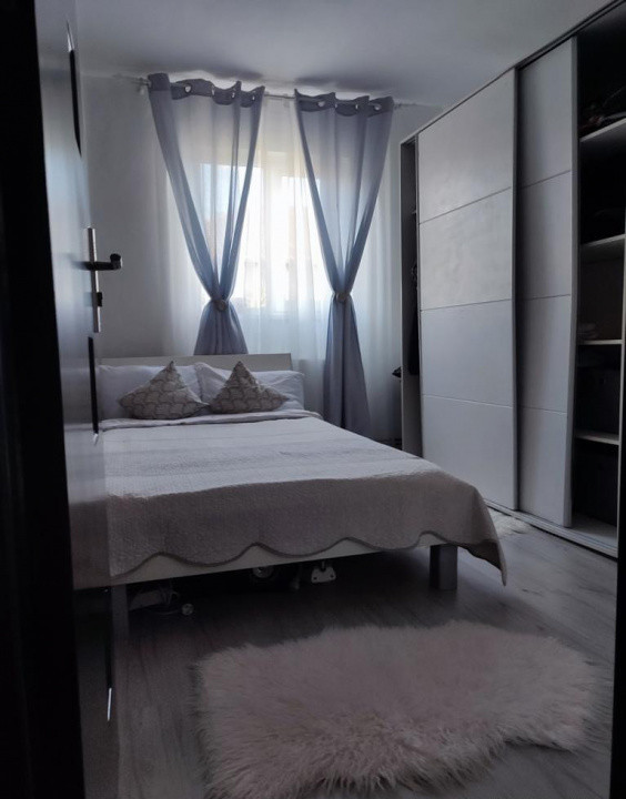 Apartament cu 3 camere, de vanzare, Timisoara Zona Girocului