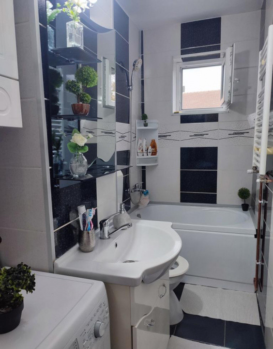 Apartament cu 3 camere, de vanzare, Timisoara Zona Girocului