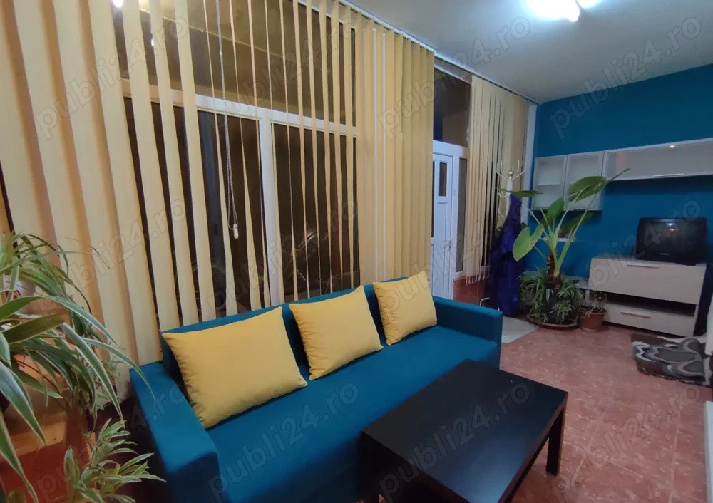 Apartament 3 camere de inchiriat, Complex Studentesc
