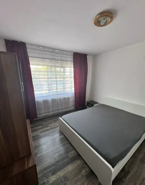 De vanzare apartament 3 camere decomandat , strada Polonă , Timisoara