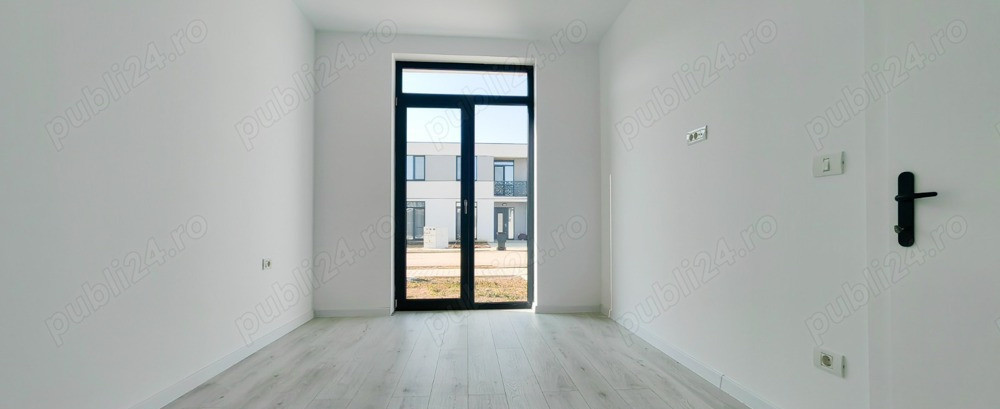 1/2 Duplex, de vanzare, 4 camere, Timişoara, Zona Mehala