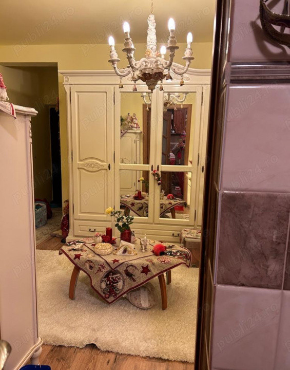 Aparta,ent 2 camere de vanzare, GIROC, ZONA CENTRALA