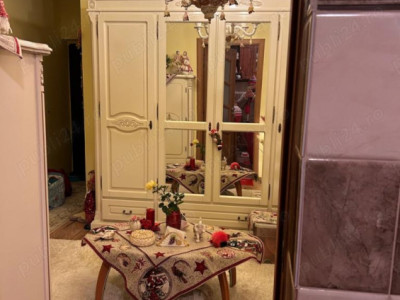 Aparta,ent 2 camere de vanzare, GIROC, ZONA CENTRALA