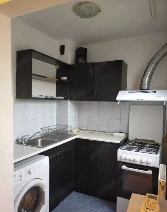 Apartament 3 camere, zona Dacia