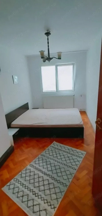 Apartament 3 camere, zona Dacia