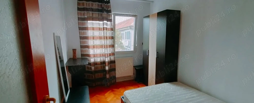 Apartament 3 camere, zona Dacia