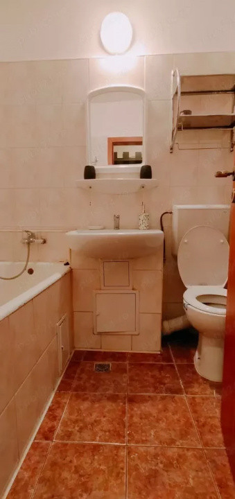 Apartament 3 camere, zona Dacia