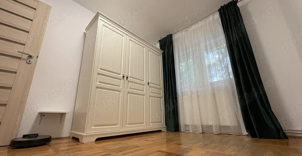 Apartament  3 camere, parter, zona Lipovei