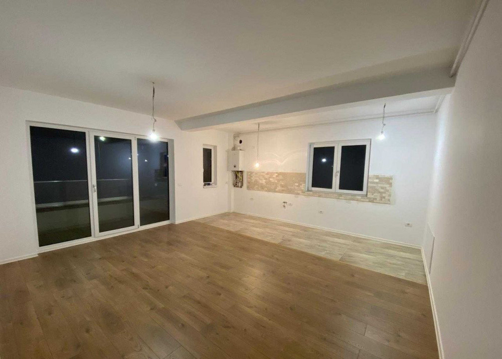 Apartament Nou 3 Camere, Zona Torontalului, Etaj 1