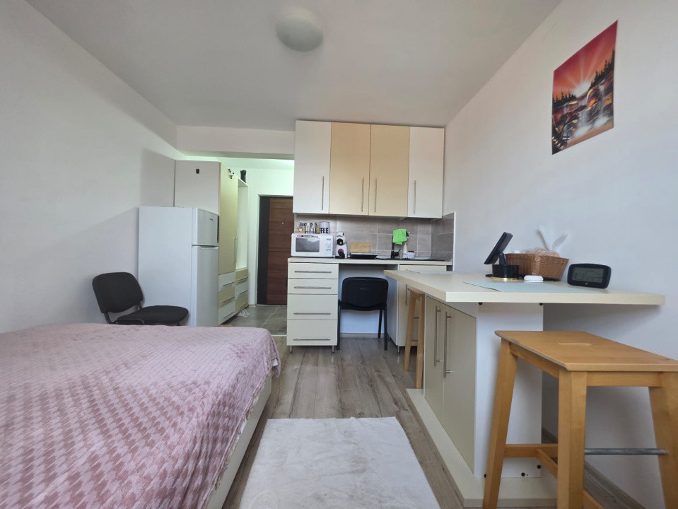 Garsonieră de vânzare, Zona Lipovei