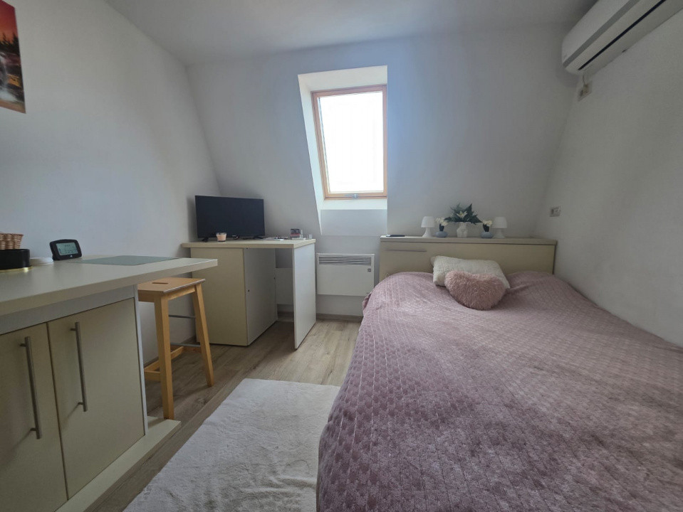 Garsonieră de vânzare, Zona Lipovei