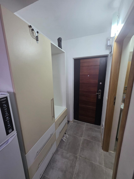 Garsonieră de vânzare, Zona Lipovei