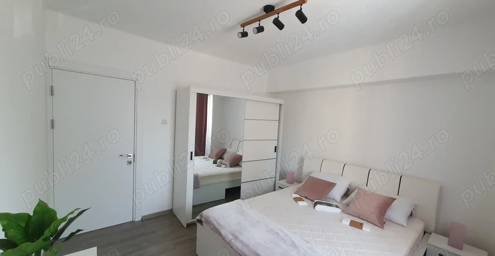 Apartament de închiriat, 4 camere renovat LUX - DECOMANDATE, Iulius Mall