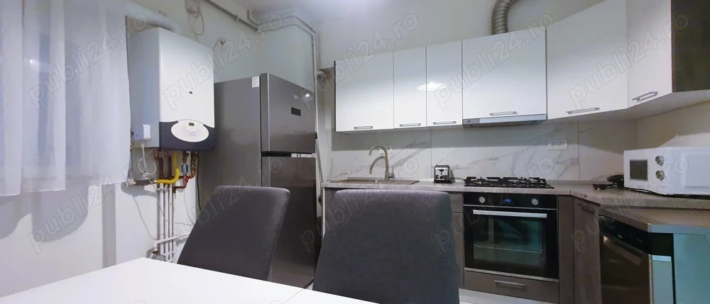 Apartament de închiriat, 4 camere renovat LUX - DECOMANDATE, Iulius Mall