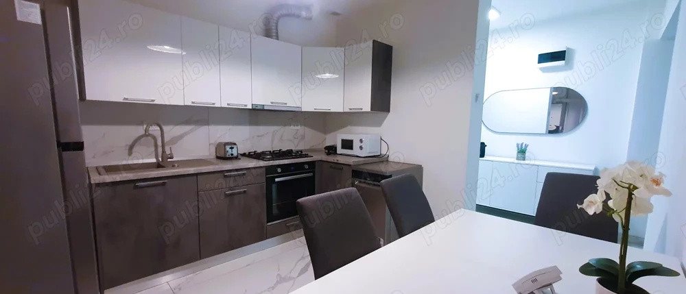 Apartament de închiriat, 4 camere renovat LUX - DECOMANDATE, Iulius Mall