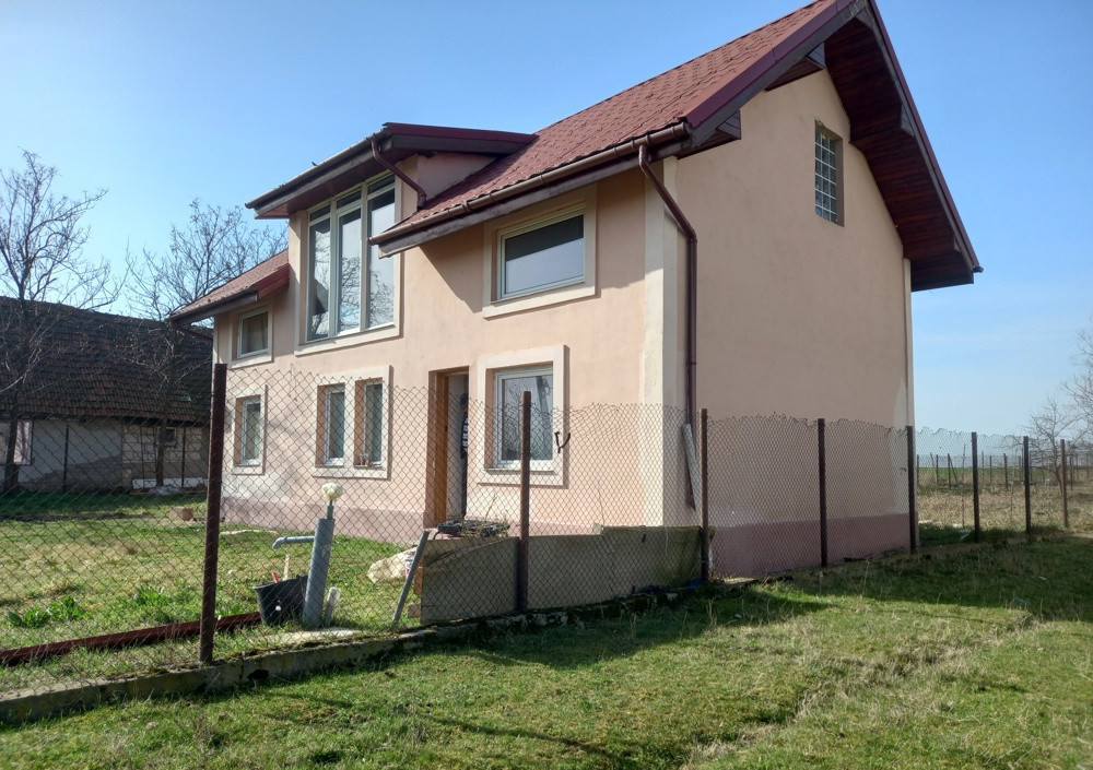 Casă P+M+Pod, 1000 MP de teren