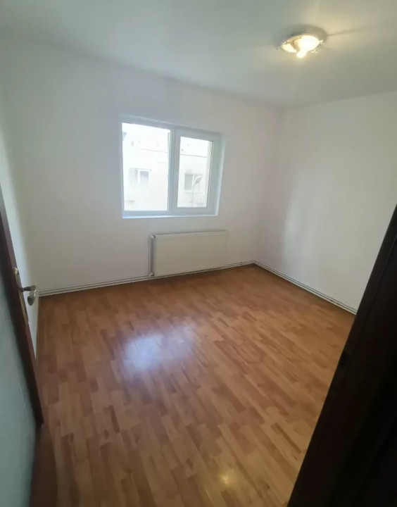 Apartament De Vânzare, Zona Gării De Nord