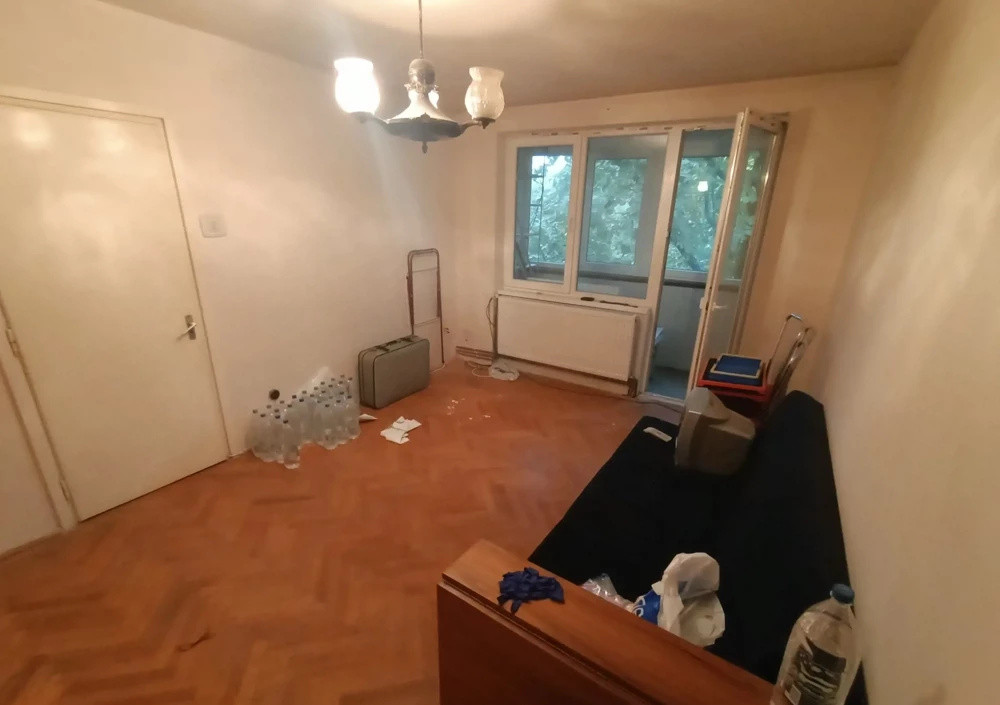 De Vânzare Apartament cu 3 Camere, Zona Medicina