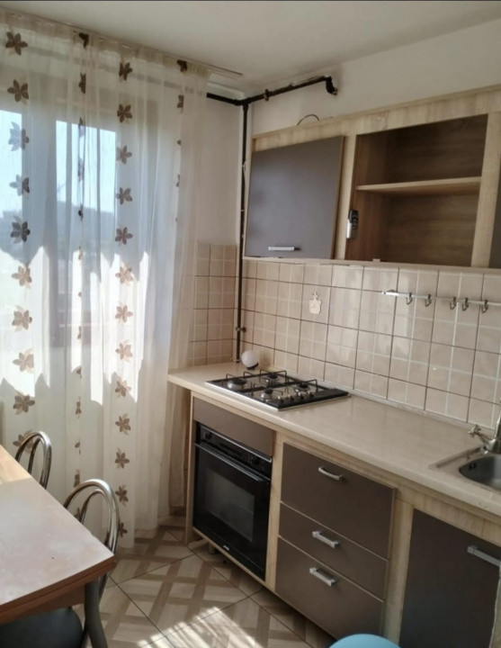 Apartament De Închiriat, 2 Camere, Zona Gheorghe Lazăr