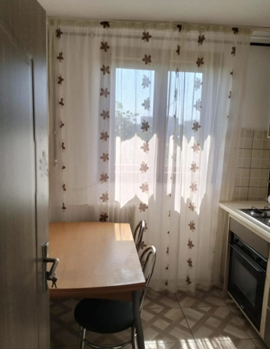 Apartament De Închiriat, 2 Camere, Zona Gheorghe Lazăr