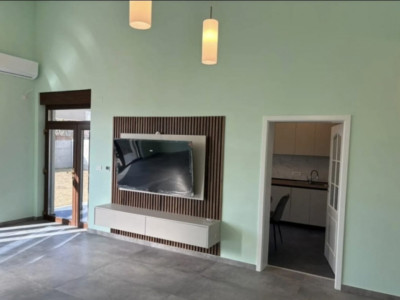 Vilă De Vânzare, 4 Camere, Ghiroda