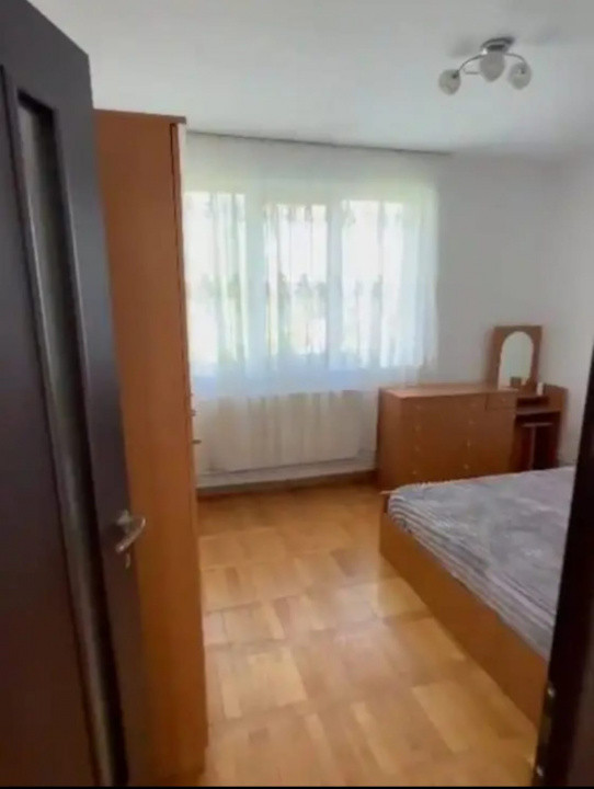 Apartament De Vânzare, 2 Camere, Zona Lipovei