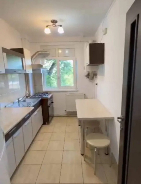 Apartament De Vânzare, 2 Camere, Zona Lipovei