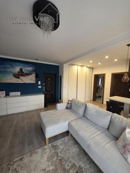 APARTAMENT DE VANZARE, 3 CAMERE, GIROC - CENTRAL