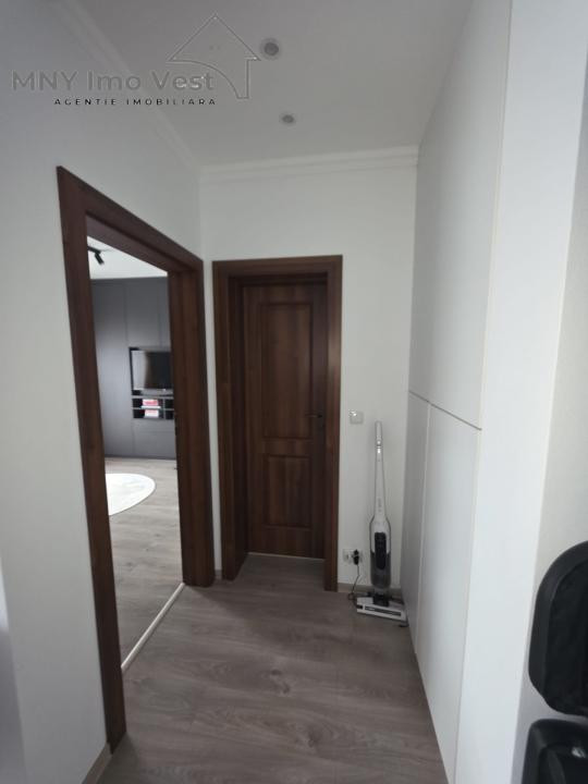APARTAMENT DE VANZARE, 3 CAMERE, GIROC - CENTRAL