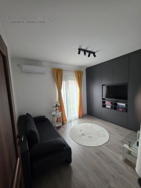 APARTAMENT DE VANZARE, 3 CAMERE, GIROC - CENTRAL