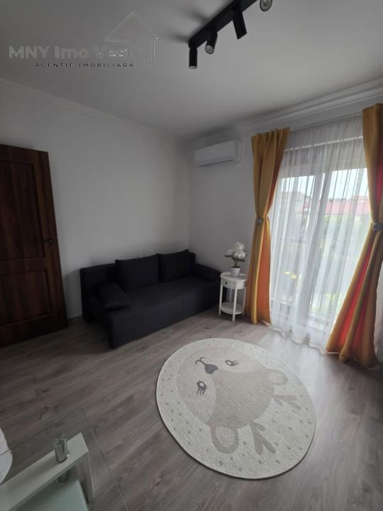 APARTAMENT DE VANZARE, 3 CAMERE, GIROC - CENTRAL