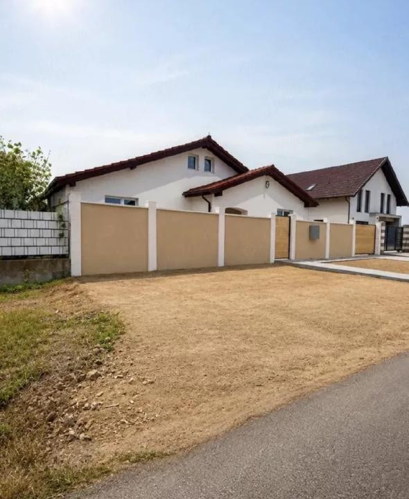 De vanzare, casa individuală situata in Izvin
