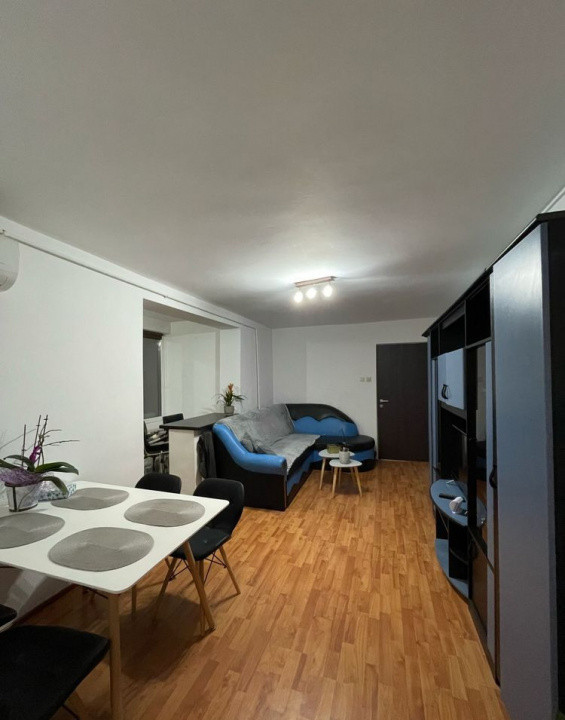 Apartament 2 camere semidecomandat – Complex Studențesc (str. Deliblata) – 52 m²