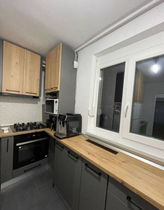 Apartament 2 camere semidecomandat – Complex Studențesc (str. Deliblata) – 52 m²
