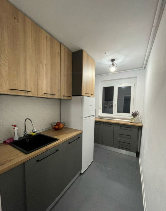 Apartament 2 camere semidecomandat – Complex Studențesc (str. Deliblata) – 52 m²