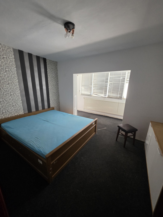 Apartament de inchiriat, 4 camere, 350 euro Timisoara