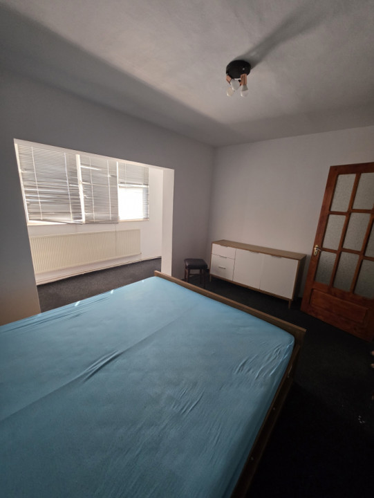 Apartament de inchiriat, 4 camere, 350 euro Timisoara