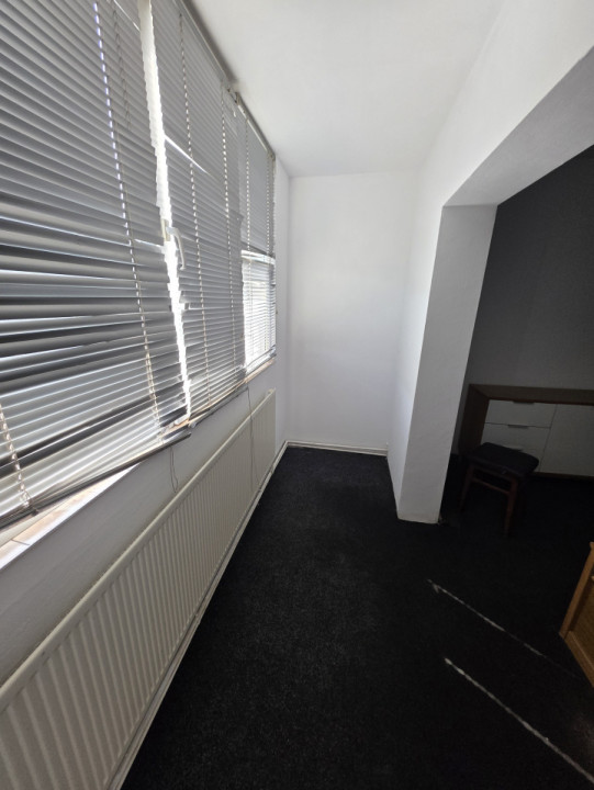 Apartament de inchiriat, 4 camere, 350 euro Timisoara