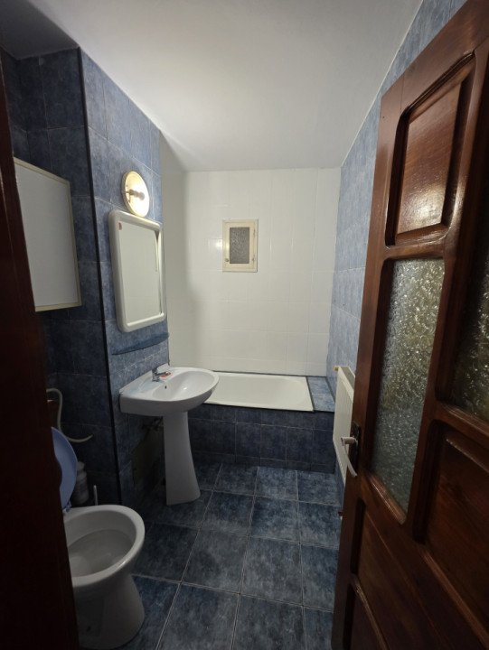 Apartament de inchiriat, 4 camere, 350 euro Timisoara