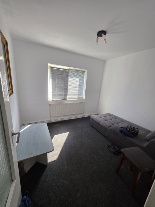 Apartament de inchiriat, 4 camere, 350 euro Timisoara