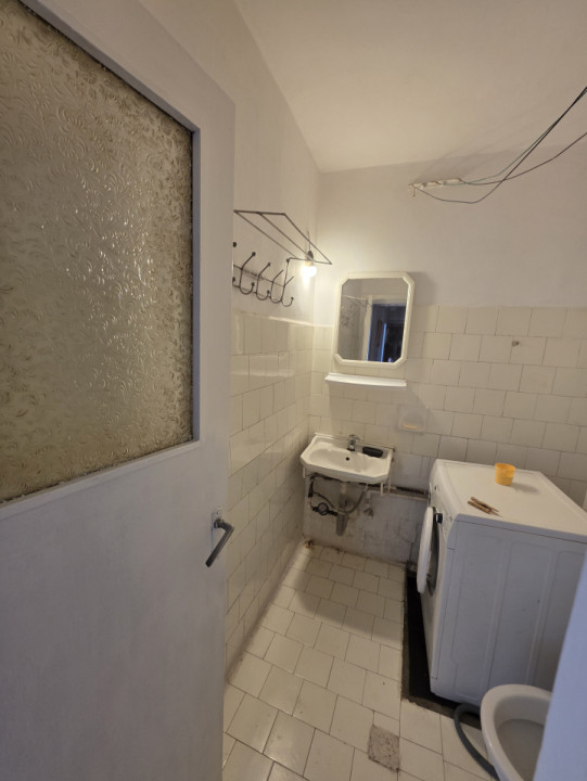 Apartament de inchiriat, 4 camere, 350 euro Timisoara